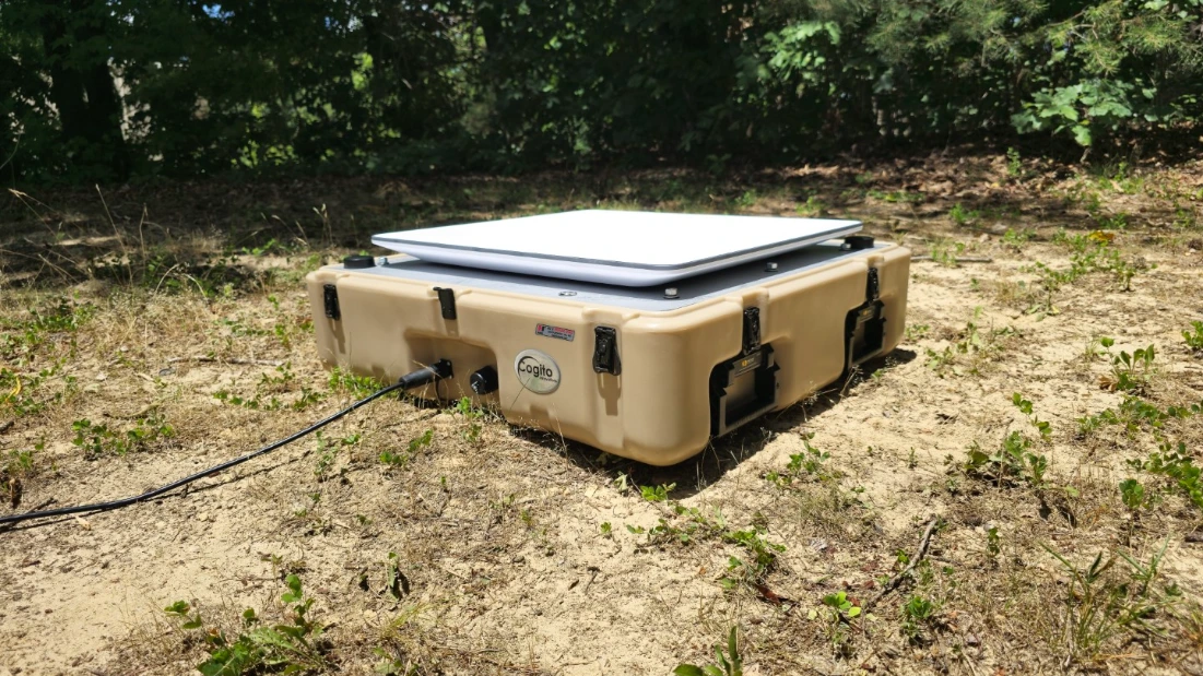 tactical starlink / starshield sentry with Starshield / Starlink HP antenna, 3 - 5G modems, GPS, Wi-Fi, and battery up to 12 hours uptime